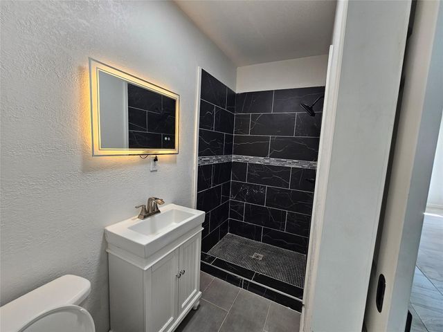 1368 Road 5735, Cleveland, TX 77327