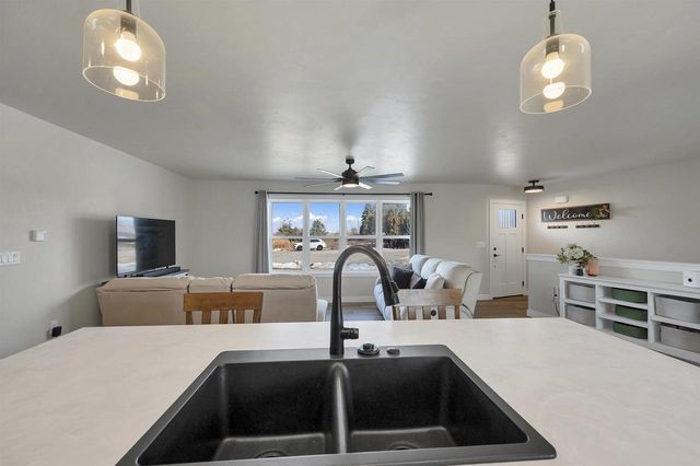 2039 LONE GROVE AVENUE, Green Bay, WI 54303