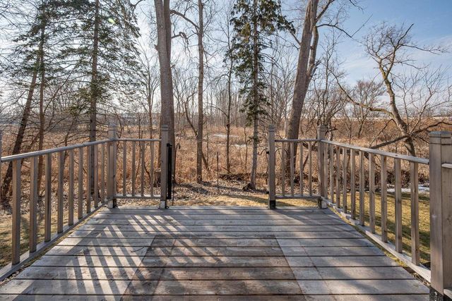 2039 LONE GROVE AVENUE, Green Bay, WI 54303