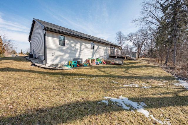 2039 LONE GROVE AVENUE, Green Bay, WI 54303