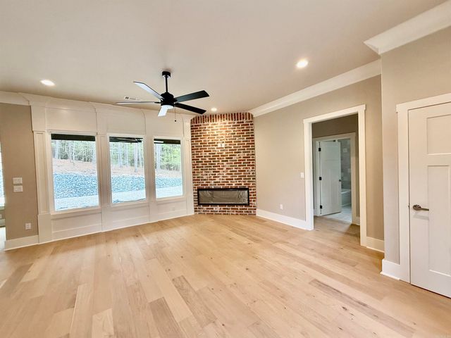 24 Realeza Court, Hot Springs Village, AR 71909