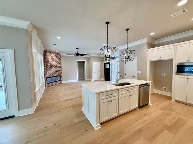 24 Realeza Court, Hot Springs Village, AR 71909