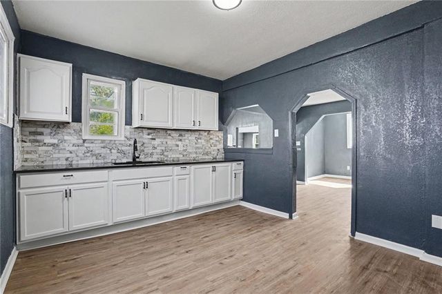 1139 GARFIELD Avenue, Kansas City, KS 66104