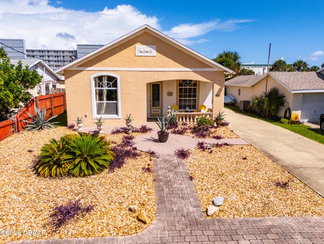 497 Grandview Avenue, Ormond Beach, FL 32176