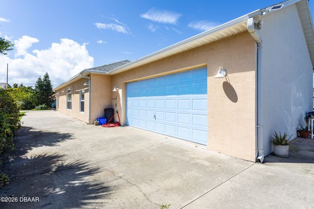 497 Grandview Avenue, Ormond Beach, FL 32176