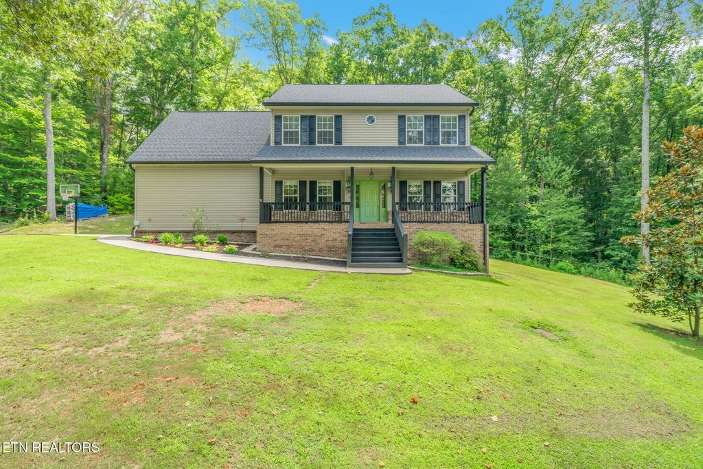 127 Shady Rd, Oliver Springs, TN 37840