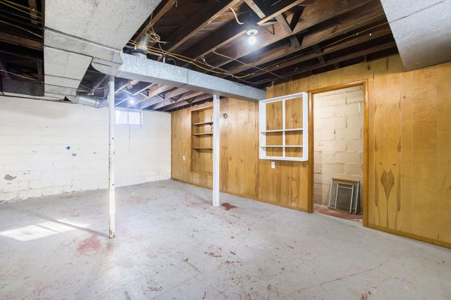 1001 S 12Th Street, Goshen, IN 46526