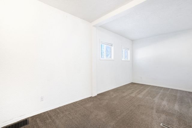 1001 S 12Th Street, Goshen, IN 46526