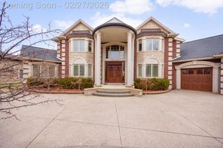 6616 Fairwood Drive, Dearborn Heights, MI 48127
