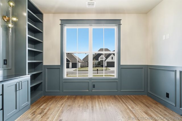 16817 E 41st Place S, Tulsa, OK 74134