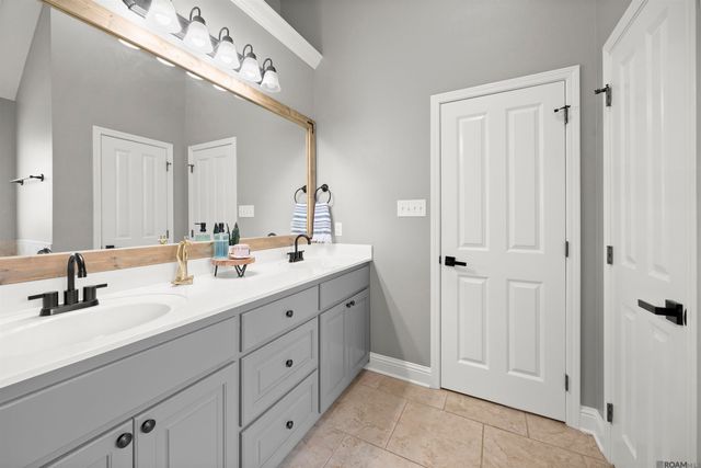 41497 Hearthstone Ave, Prairieville, LA 70769