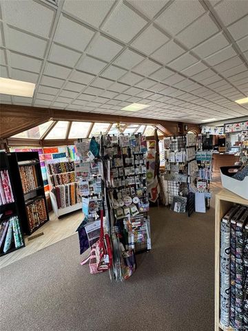 1128 Eureka Road, Wyandotte, MI 48192
