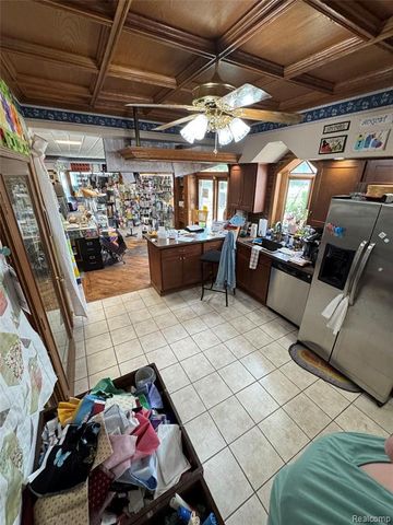 1128 Eureka Road, Wyandotte, MI 48192