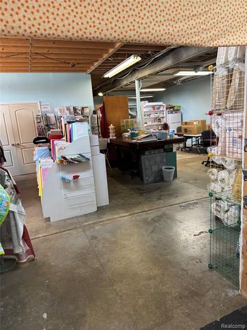 1128 Eureka Road, Wyandotte, MI 48192