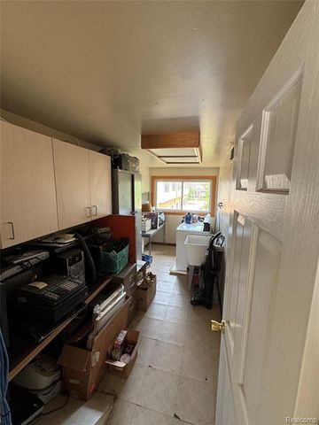 1128 Eureka Road, Wyandotte, MI 48192