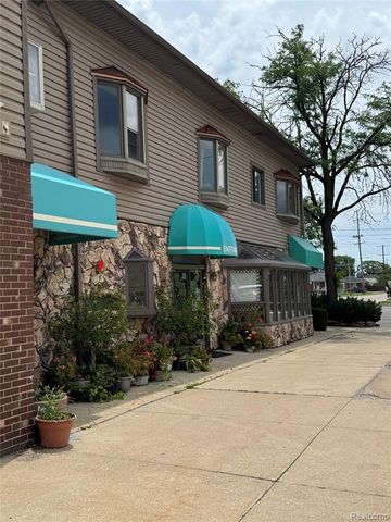 1128 Eureka Road, Wyandotte, MI 48192