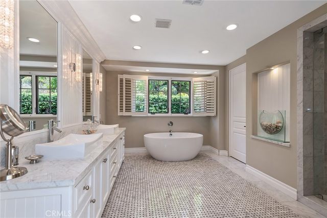 5600 ROUND MEADOW Road, Hidden Hills, CA 91302