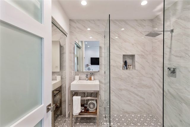 5600 ROUND MEADOW Road, Hidden Hills, CA 91302