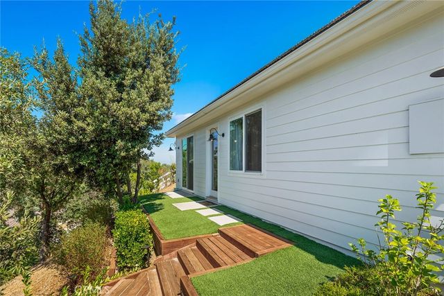 5600 ROUND MEADOW Road, Hidden Hills, CA 91302