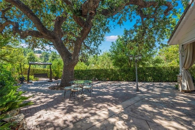 5600 ROUND MEADOW Road, Hidden Hills, CA 91302