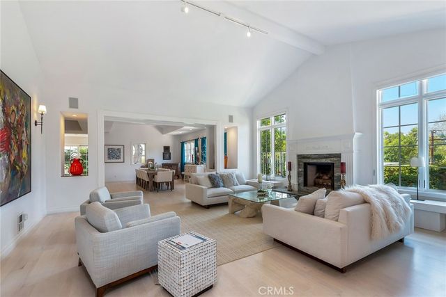 5600 ROUND MEADOW Road, Hidden Hills, CA 91302