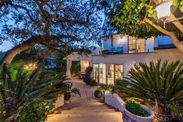 5600 ROUND MEADOW Road, Hidden Hills, CA 91302