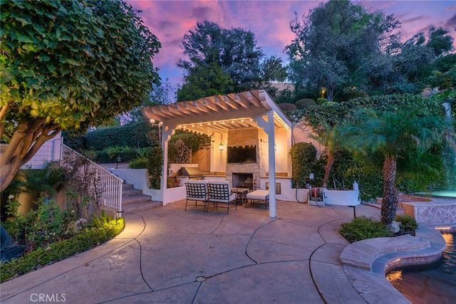 5600 ROUND MEADOW Road, Hidden Hills, CA 91302