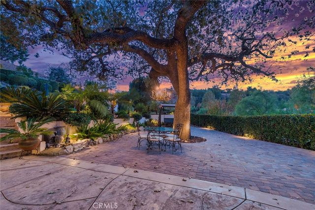5600 ROUND MEADOW Road, Hidden Hills, CA 91302