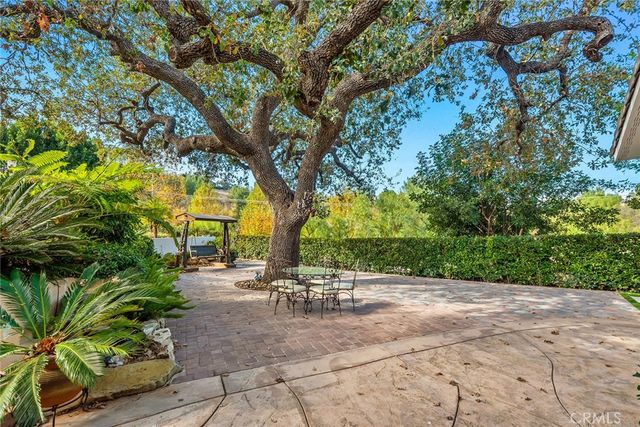 5600 ROUND MEADOW Road, Hidden Hills, CA 91302