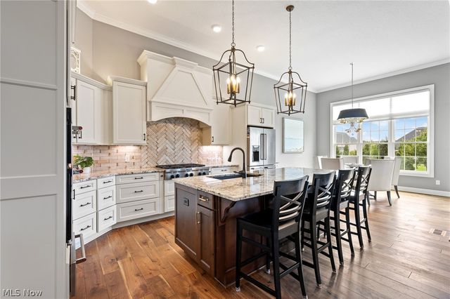 8934 Clubview Street NW, Massillon, OH 44646