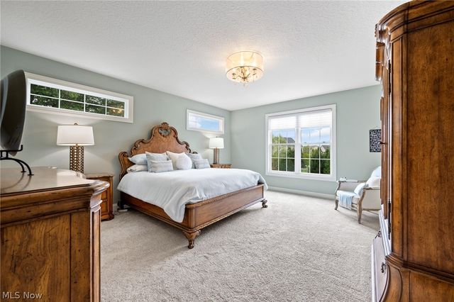 8934 Clubview Street NW, Massillon, OH 44646