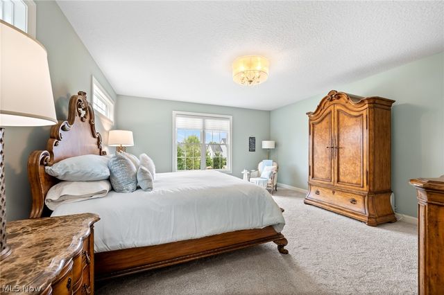 8934 Clubview Street NW, Massillon, OH 44646