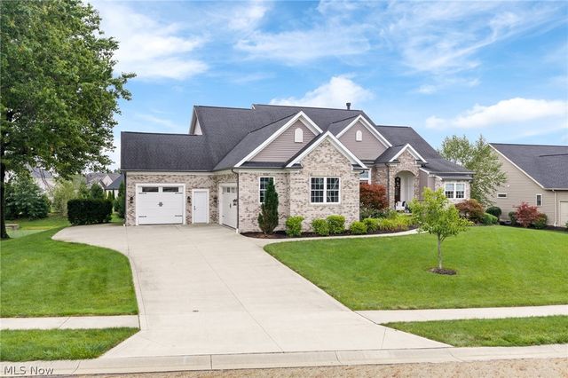 8934 Clubview Street NW, Massillon, OH 44646