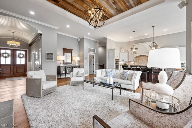 8934 Clubview Street NW, Massillon, OH 44646
