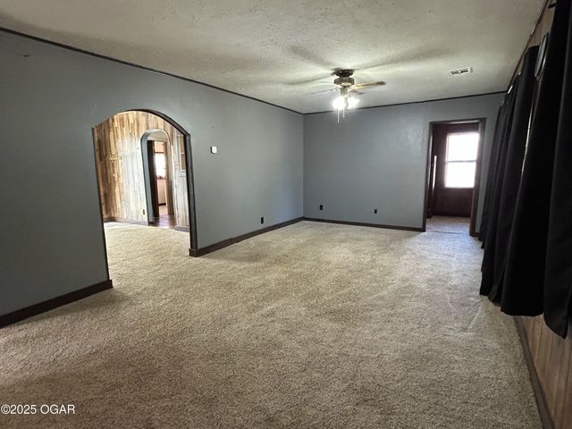 1106 S Monroe Avenue, Joplin, MO 64801