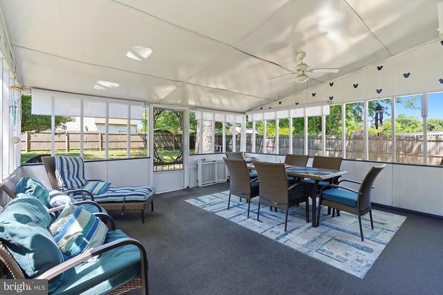 20 BROMLEY DRIVE, Hazlet, NJ 07730