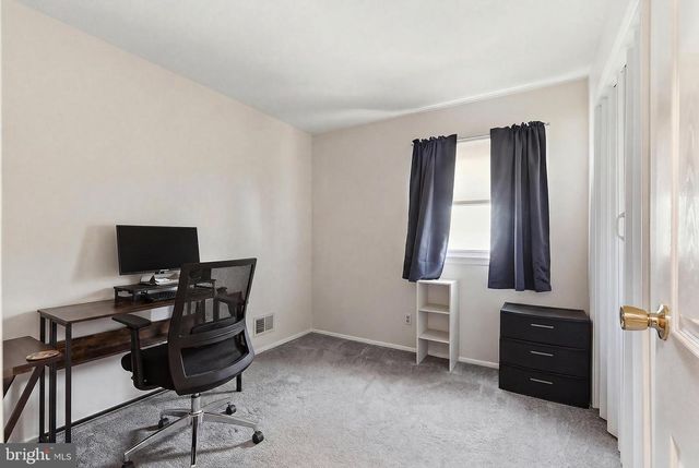 20 BROMLEY DRIVE, Hazlet, NJ 07730