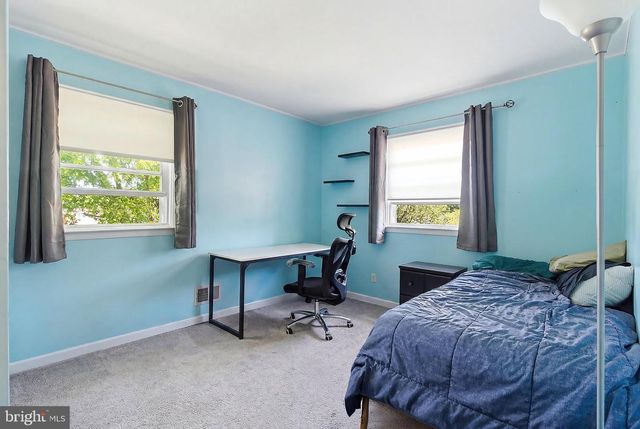 20 BROMLEY DRIVE, Hazlet, NJ 07730