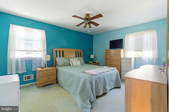 20 BROMLEY DRIVE, Hazlet, NJ 07730