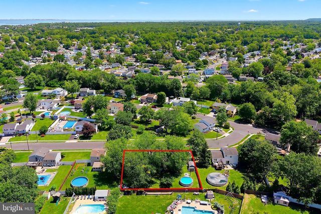 20 BROMLEY DRIVE, Hazlet, NJ 07730