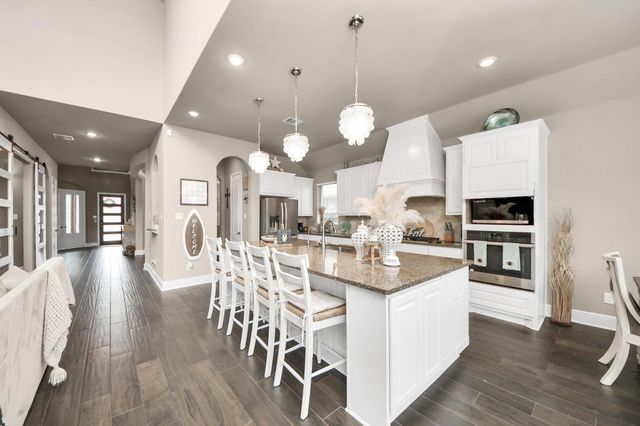 19115 Greenview Glen Drive, Cypress, TX 77433