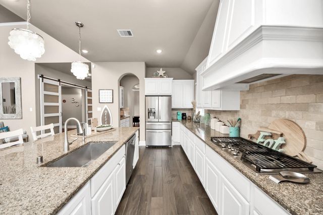 19115 Greenview Glen Drive, Cypress, TX 77433