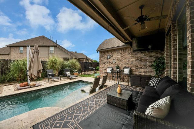 19115 Greenview Glen Drive, Cypress, TX 77433