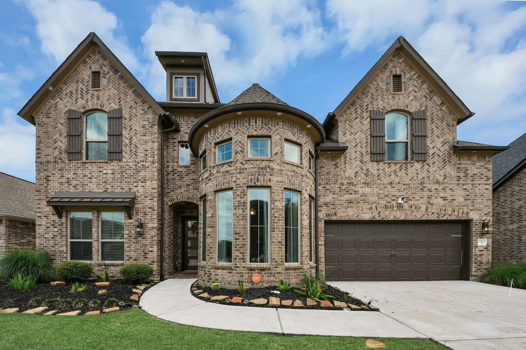 19115 Greenview Glen Drive, Cypress, TX 77433