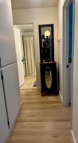 514 Oak Vista Ln, Santa Rosa, CA 95409