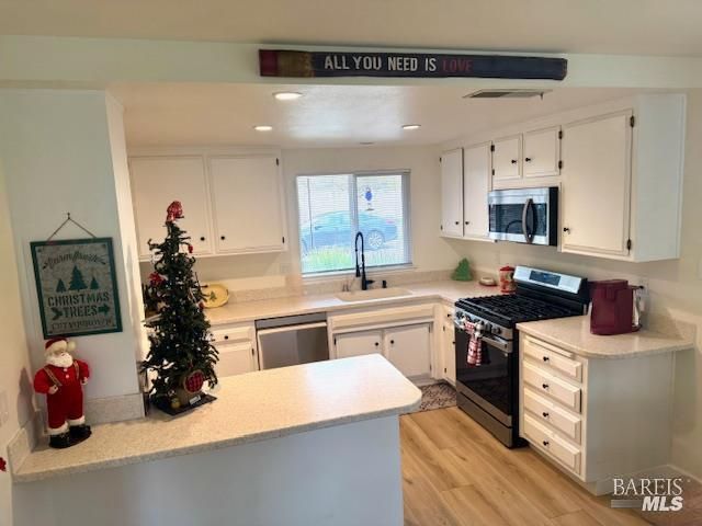 514 Oak Vista Ln, Santa Rosa, CA 95409