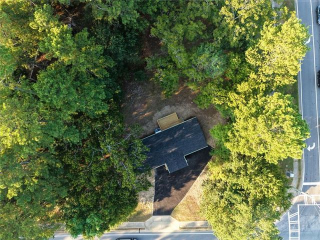 1077 New Hope Road, Lawrenceville, GA 30045