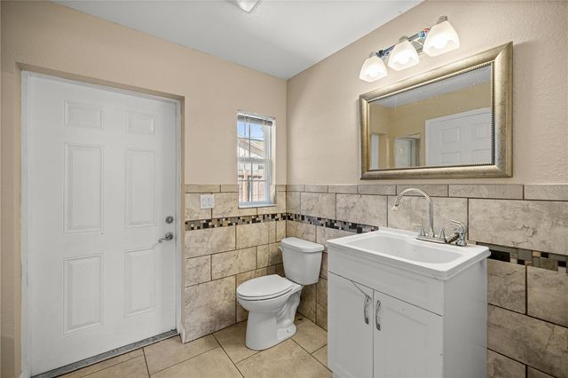 2400 NE 37TH STREET, Ocala, FL 34479