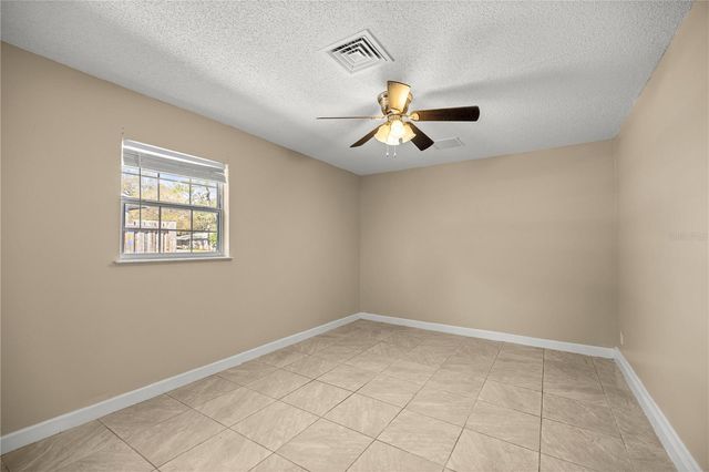 2400 NE 37TH STREET, Ocala, FL 34479