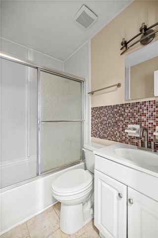 2400 NE 37TH STREET, Ocala, FL 34479